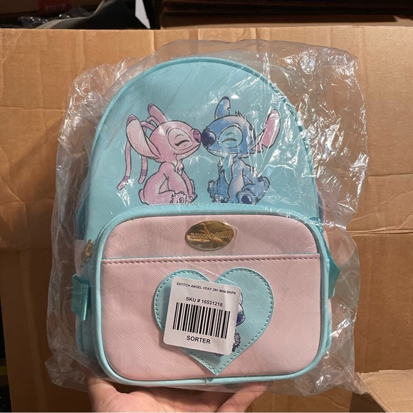 Disney Angel & Stitch 2-in-1 Mini Backpack Fanny Pack Cardholder & Organizer NWT - Picture 6 of 15